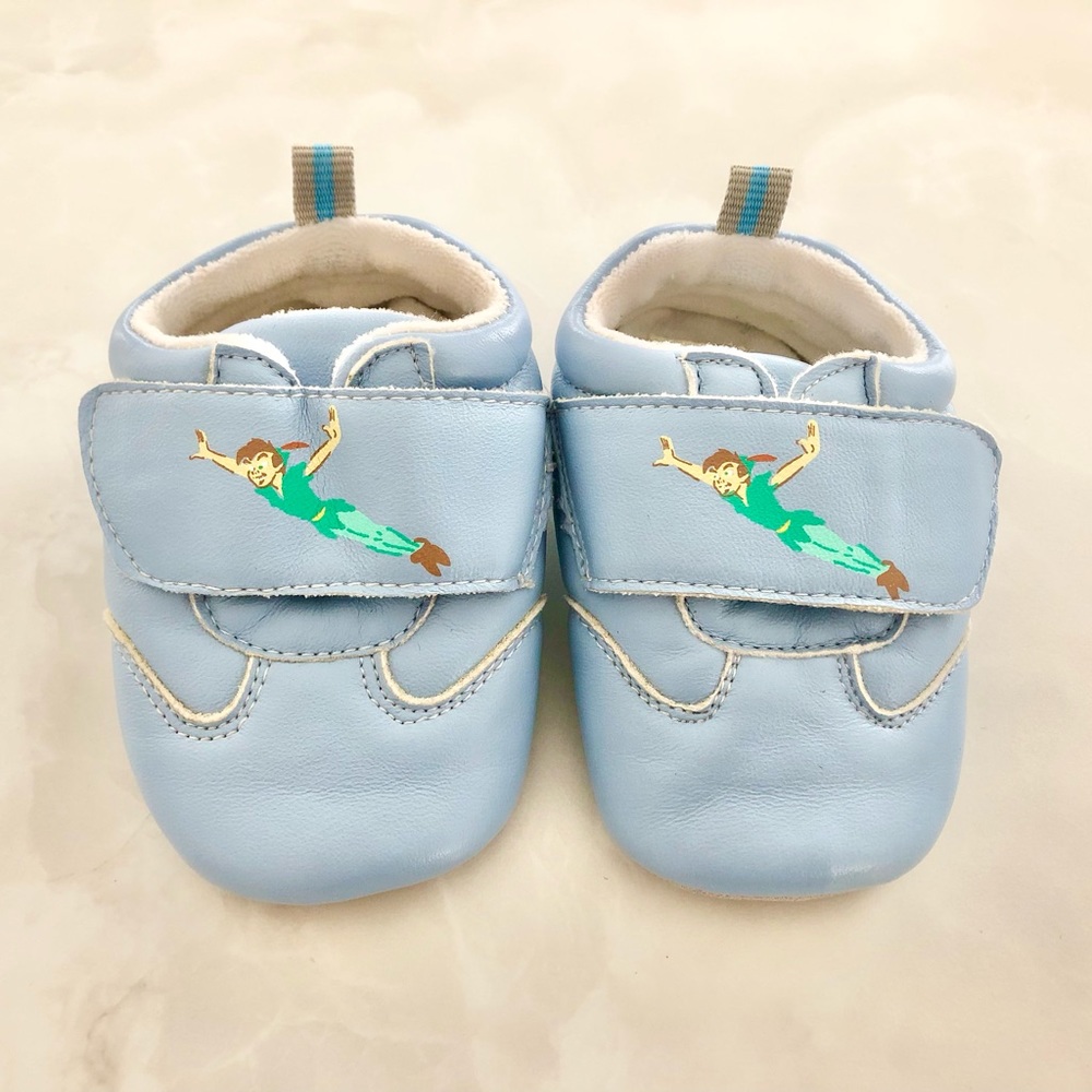 Disney Store Peter Pan Blue Leather Baby Shoes 6-12 month Slip On Hook And Eye